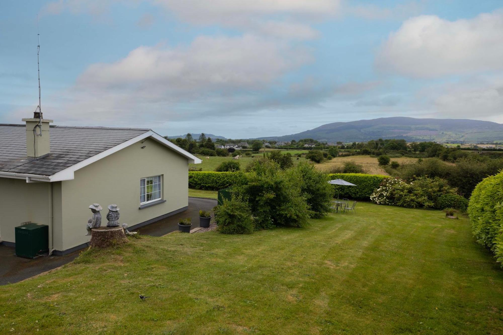 Mountain Nest At The Foot Of Slieve Gullion Apartment Cloghoge Екстериор снимка